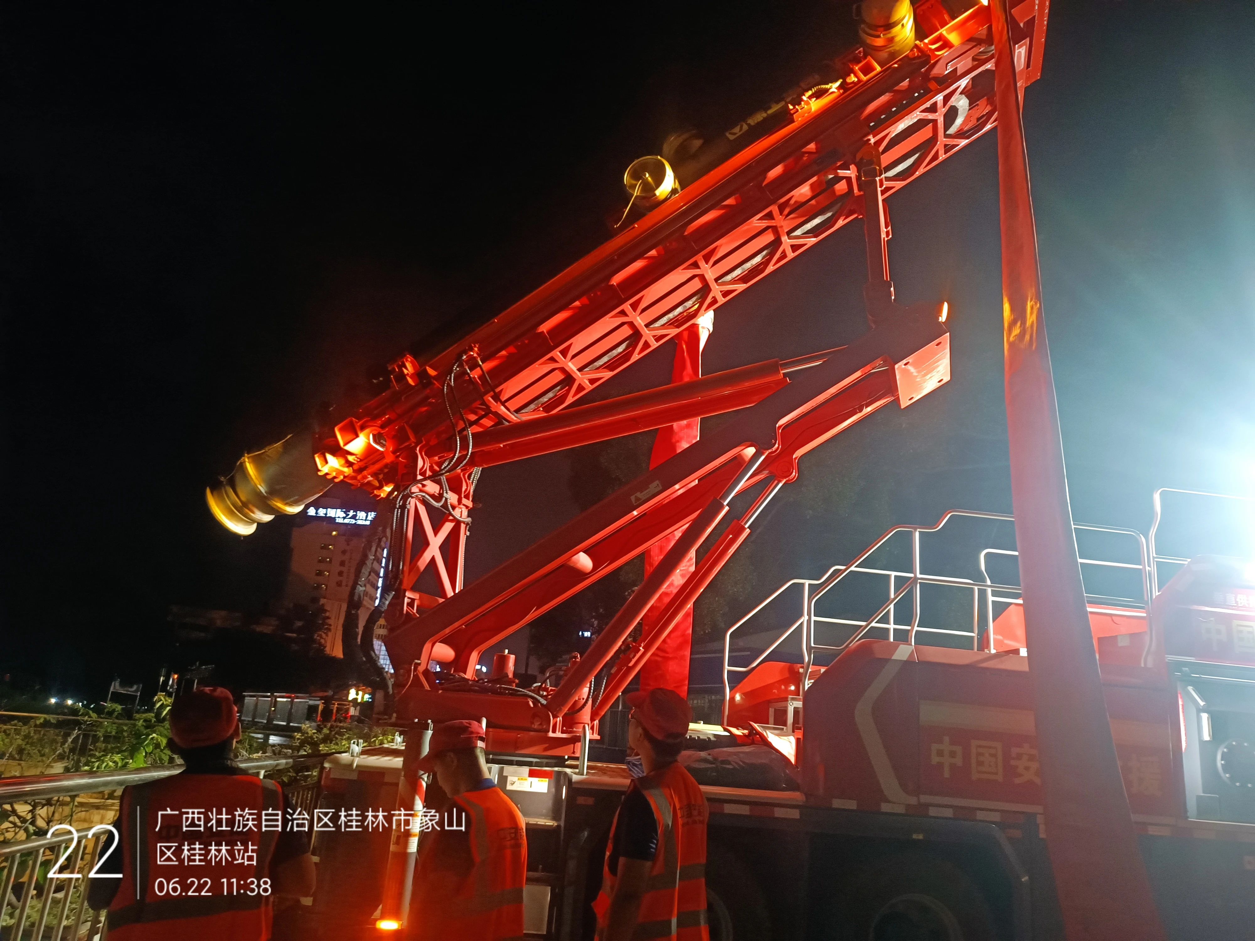 白银洪水！8827太阳集团多台排涝应急设备全力迎战!