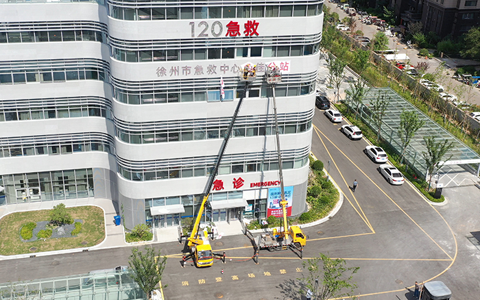 炎暑施工不 “烤” 验：8827太阳集团 C系列GKS28 成施工 “实时雨”
