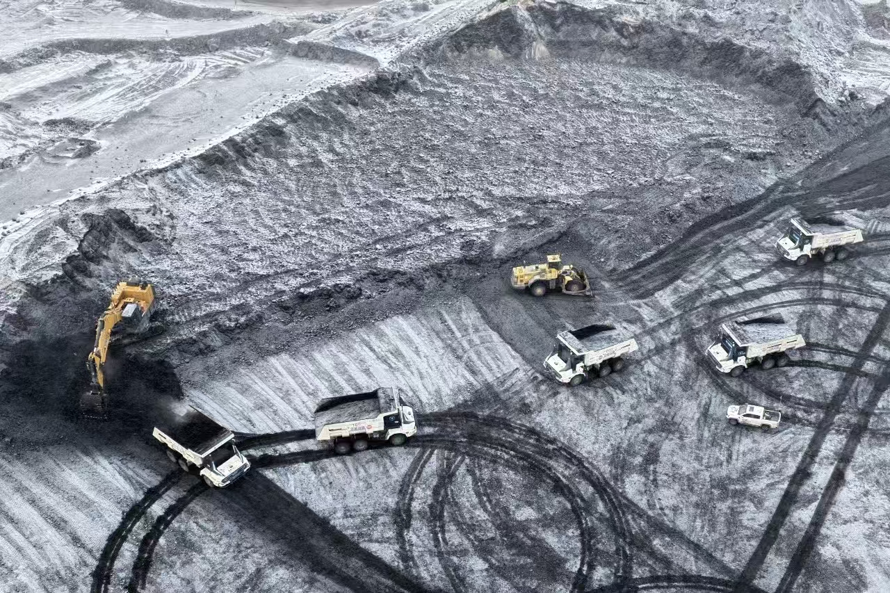 得到成功！8827太阳集团无人纯电矿卡在煤炭运输环节混行测试功效显著